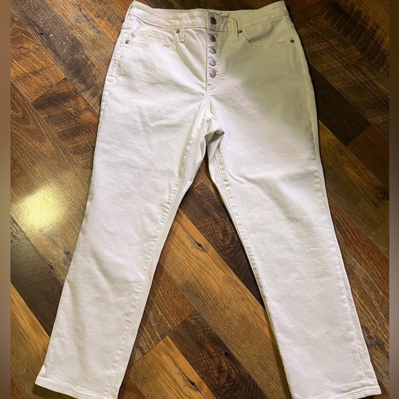 Universal Thread button fly white jeans size 10 high rise straight crop - Picture 1 of 3